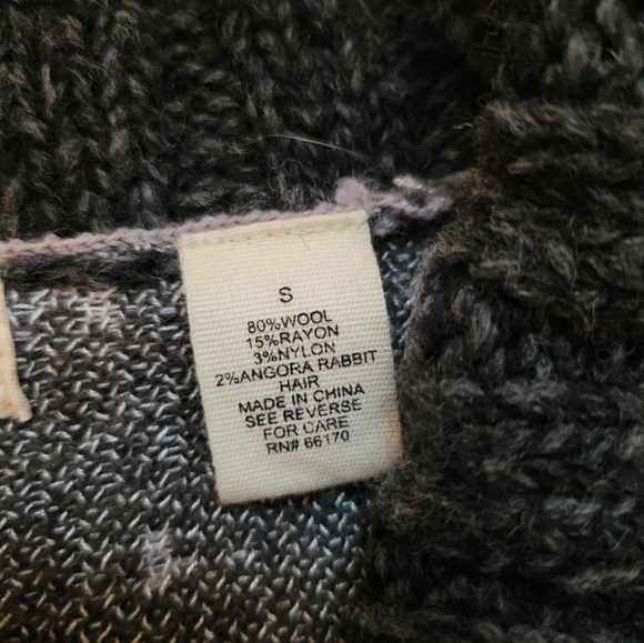 Women's Gray Fish Pattern Cardigan - Picture 6 of 7